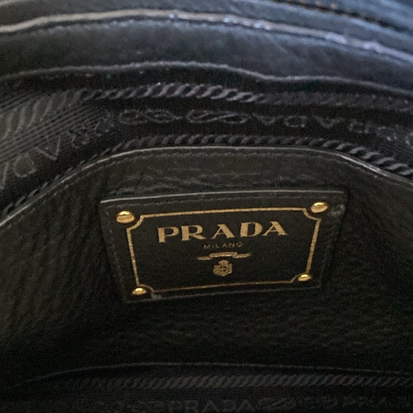 Prada Vitello Daino Bag in absolute perfect condition - Picture 6 of 7